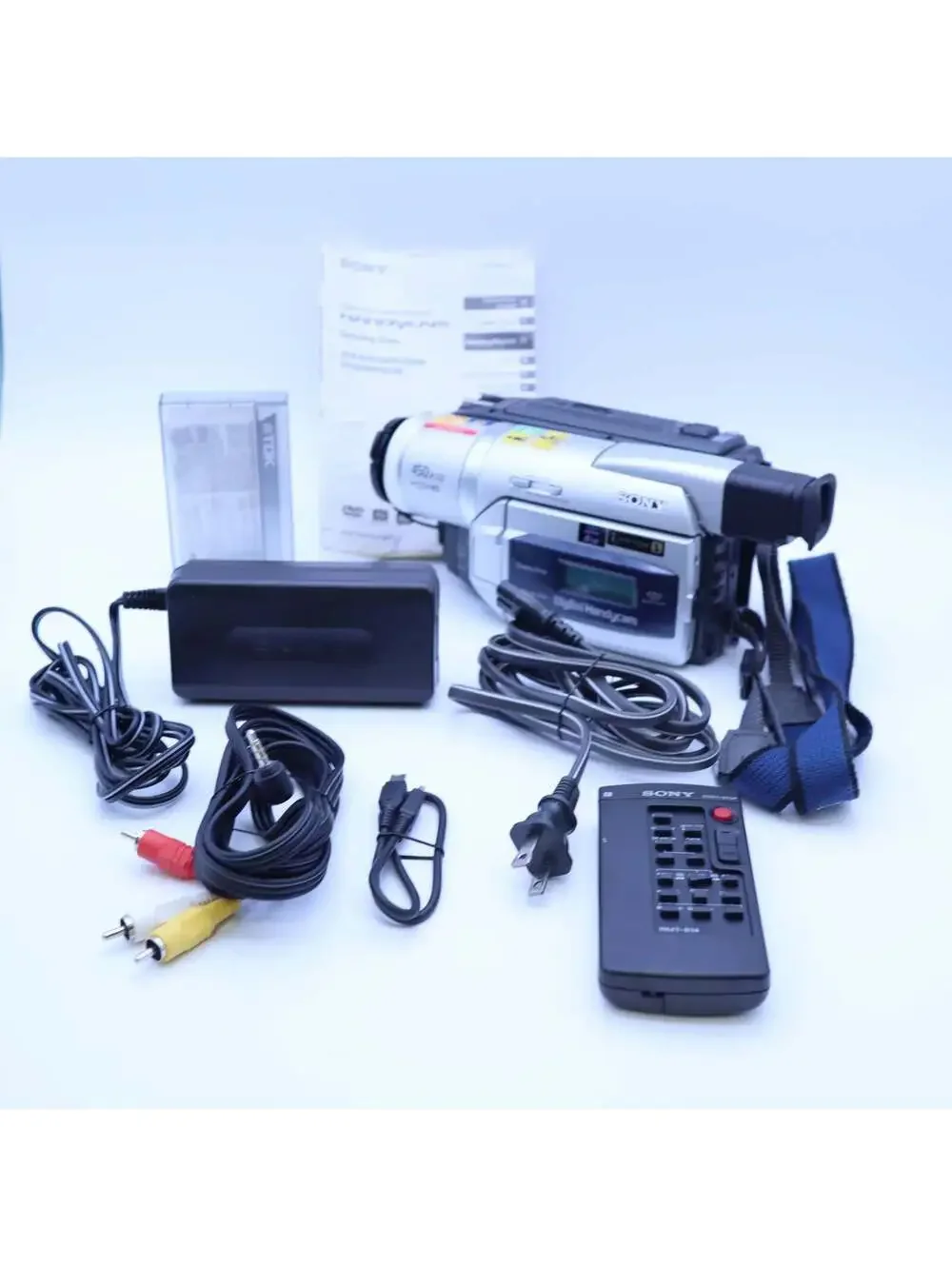 Sony DCR-TRV520 Digital8 Camcorder Hi8 8mm Video Transfer VCR Bundle Tested Bag